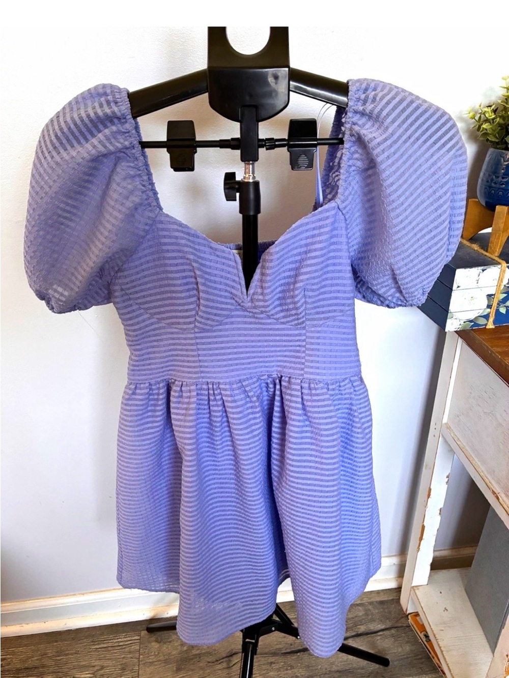 Lilac Puff-Sleeve Midi Dress with Sweetheart Neckline